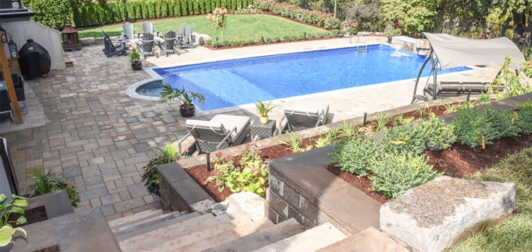 Read more about the article Get Beautiful Landscape Design Services From BurlOak Landscaping