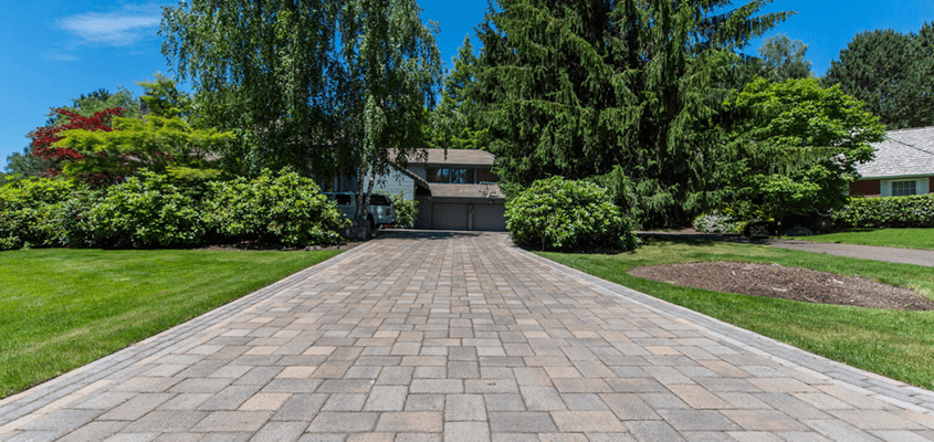 How-To-Maintain-Your-Interlock-Pathway-Patio-Or-Driveway